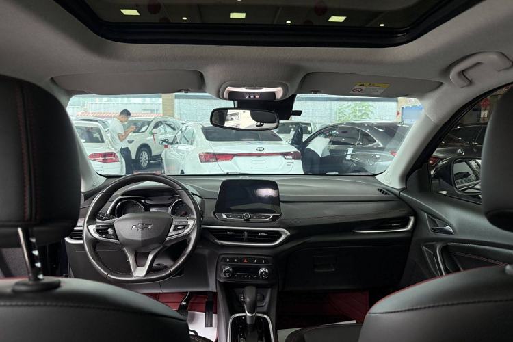 Used Chevrolet Trax 2021 Redline 335T CVT Luxury Edition China VI Standard Interior 3
