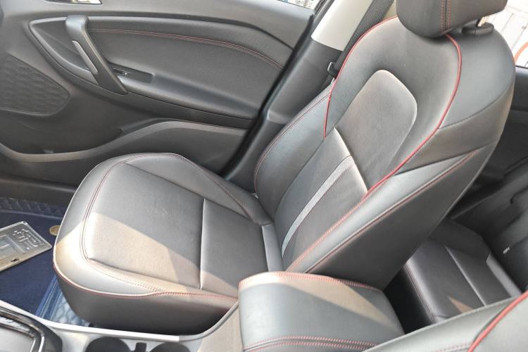 Used Chevrolet Trax 2021 Redline 335T CVT Luxury Edition China VI Standard Right Front Seat