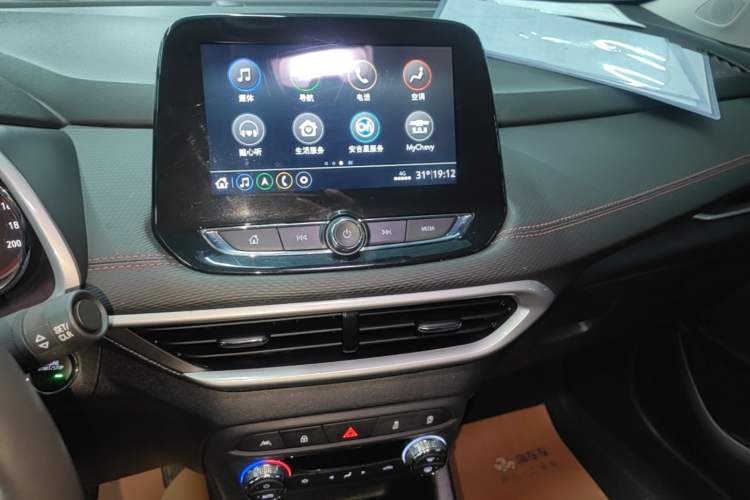 Used Chevrolet Trax 2021 Redline 335T CVT Top-Tier Model China VI Standard Audio And AC Panel