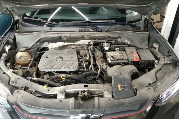 Used Chevrolet Trax 2021 Redline 335T CVT Luxury Edition China VI Standard Engine Bay