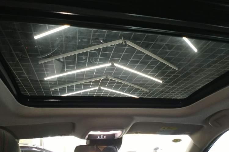 Used Chevrolet Trax 2021 Redline 335T CVT Luxury Edition China VI Standard Headliner