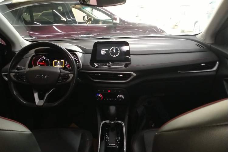 Used Chevrolet Trax 2021 Redline 335T CVT Luxury Edition China VI Standard Interior 2