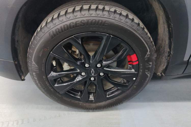 Used Chevrolet Trax 2021 Redline 335T CVT Top-Tier Model China VI Standard Left Front Wheel Hub