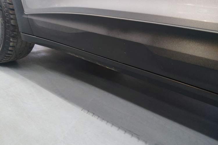 Used Chevrolet Trax 2021 Redline 335T CVT Top-Tier Model China VI Standard Left Side Sill