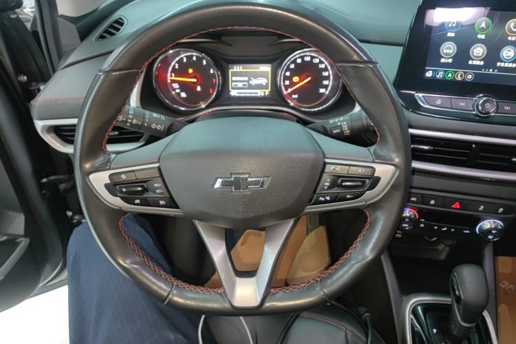 Used Chevrolet Trax 2021 Redline 335T CVT Top-Tier Model China VI Standard Steering Wheel