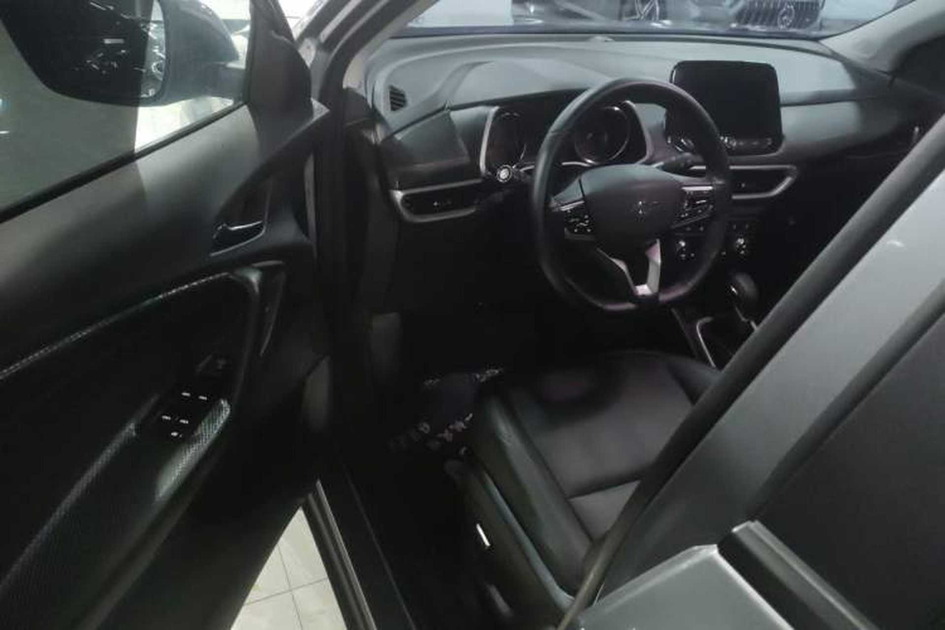 Used Chevrolet Trax 2021 Redline 335T CVT Top-Tier Model China VI Standard Interior 3