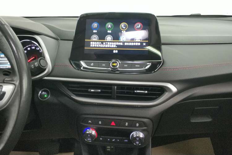 Used Chevrolet Trax 2021 Redline 335T CVT Top-Tier Model China VI Standard Audio And AC Panel