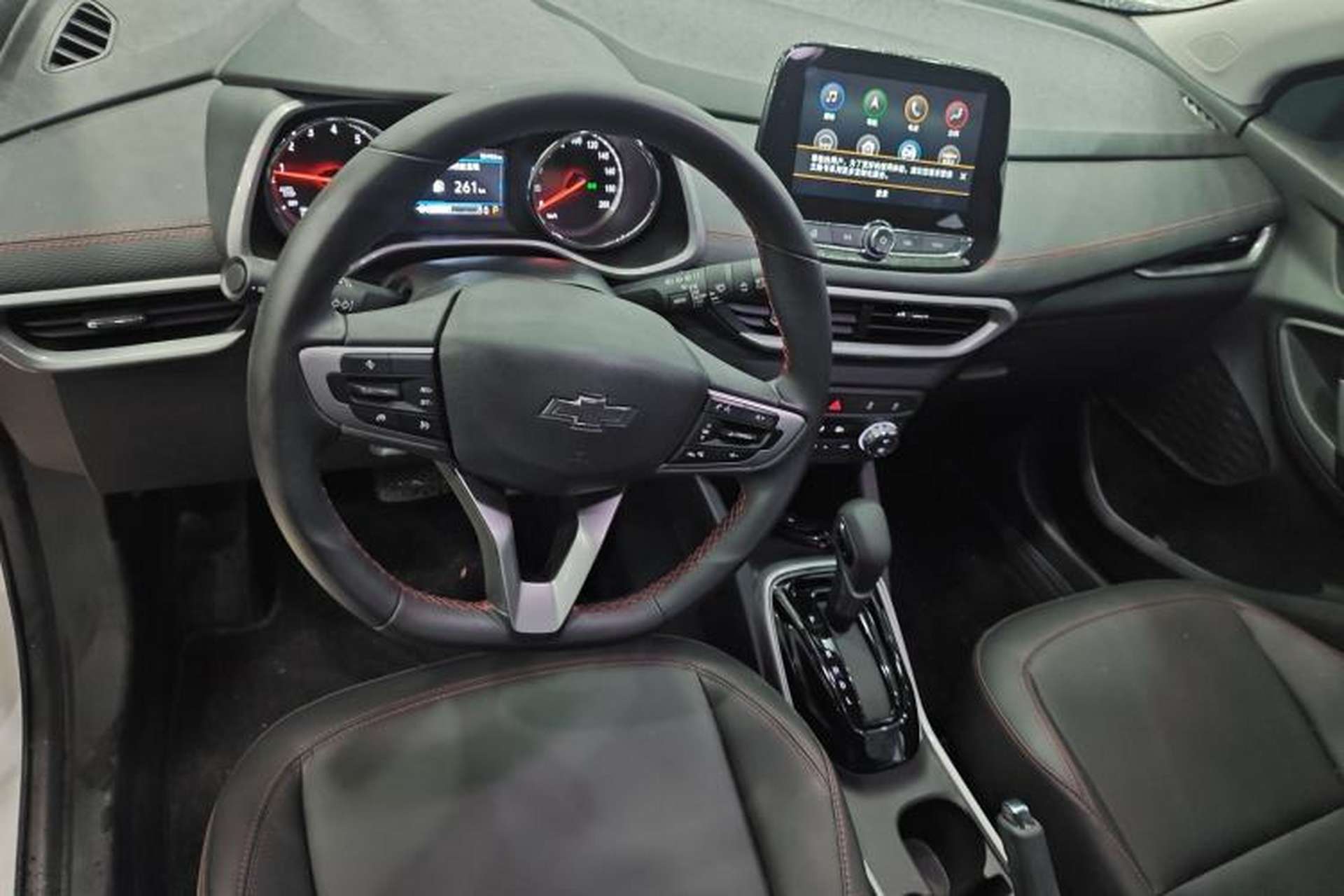 Used Chevrolet Trax 2021 Redline 335T CVT Luxury Edition China VI Standard Center Console