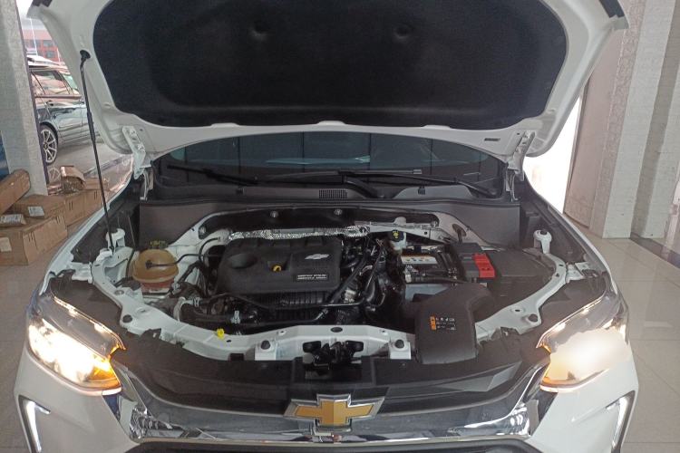 Used Chevrolet Trax 2021 325T Automatic Sport Edition China VI Standard Engine Bay