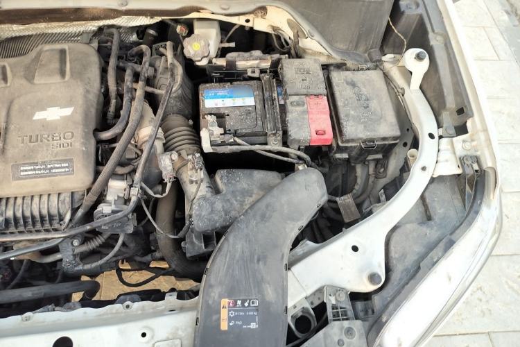 Used Chevrolet Trax 2021 325T Automatic Fun Edition China VI Standard Engine Bay Left