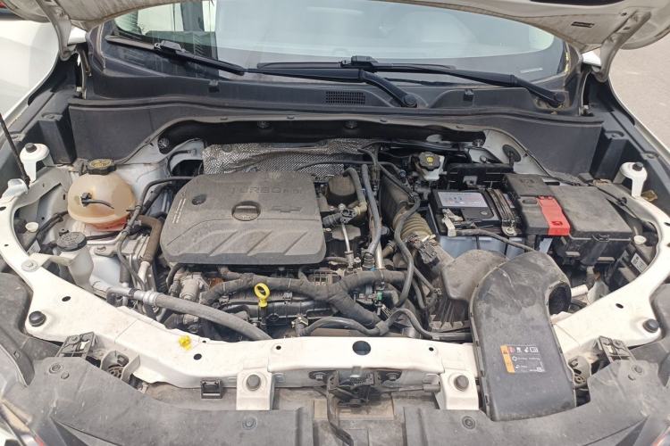 Used Chevrolet Trax 2021 Redline 335T CVT Luxury Edition China VI Standard Engine Bay