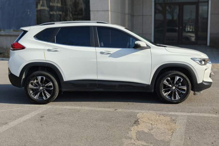 Used Chevrolet Trax 2021 325T Automatic Fun Edition China VI Standard Exterior 8