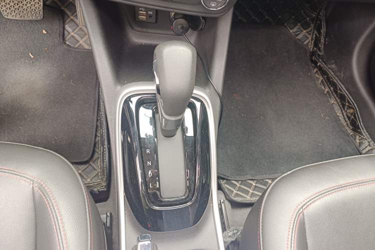Used Chevrolet Trax 2021 Redline 335T CVT Luxury Edition China VI Standard Gear Lever