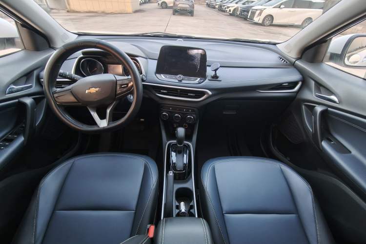 Used Chevrolet Trax 2021 325T Automatic Fun Edition China VI Standard Interior 1