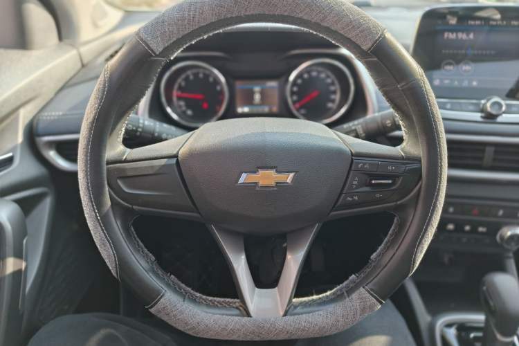 Used Chevrolet Trax 2021 325T Automatic Fun Edition China VI Standard Interior 7