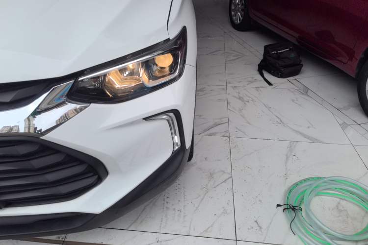 Used Chevrolet Trax 2021 325T Automatic Sport Edition China VI Standard Left Front Headlight