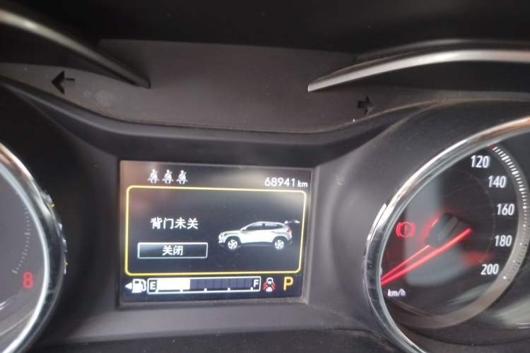 Used Chevrolet Trax 2021 325T Automatic Fun Edition China VI Standard Odometer Close Up
