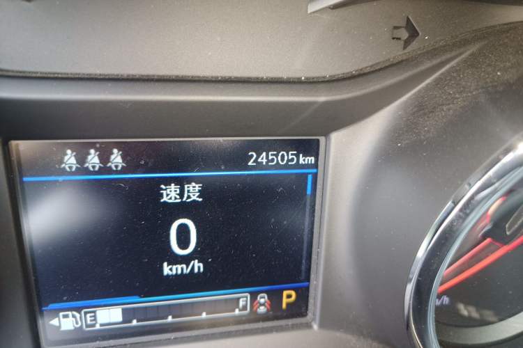 Used Chevrolet Trax 2021 Redline 335T CVT Luxury Edition China VI Standard Odometer Close Up
