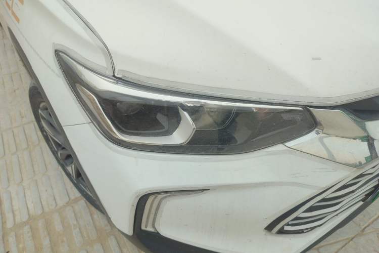 Used Chevrolet Trax 2021 325T Automatic Fun Edition China VI Standard Right Front Headlight