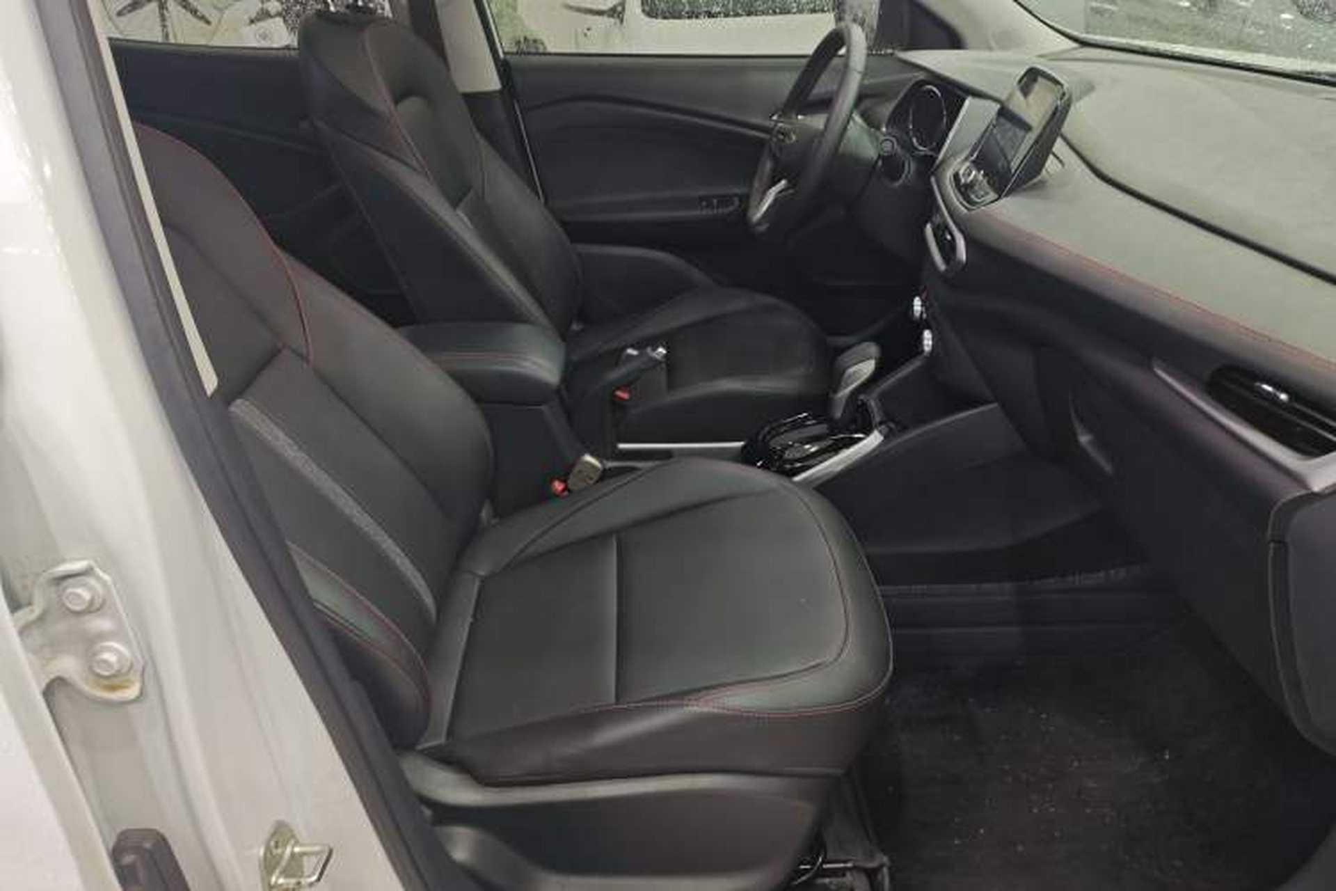 Used Chevrolet Trax 2021 Redline 335T CVT Luxury Edition China VI Standard Right Front Seat