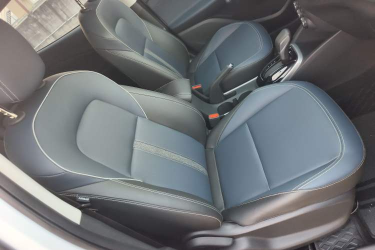 Used Chevrolet Trax 2021 325T Automatic Fun Edition China VI Standard Right Front Seat