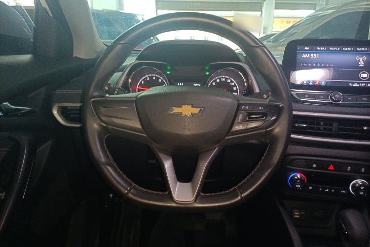 Used Chevrolet Trax 2021 325T Automatic Sport Edition China VI Standard Steering Wheel