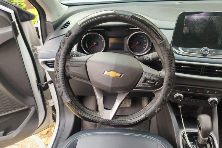 Used Chevrolet Trax 2021 325T Automatic Fun Edition China VI Standard Steering Wheel