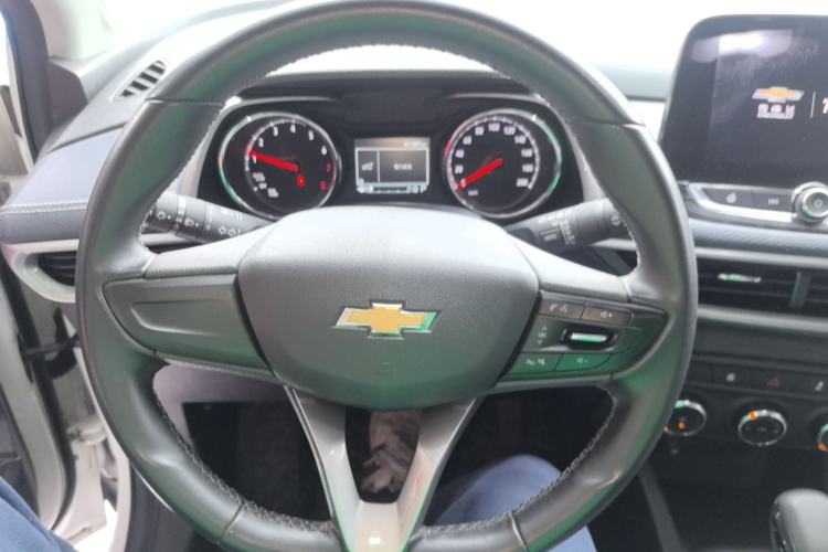 Used Chevrolet Trax 2021 325T Automatic Sport Edition China VI Standard Steering Wheel