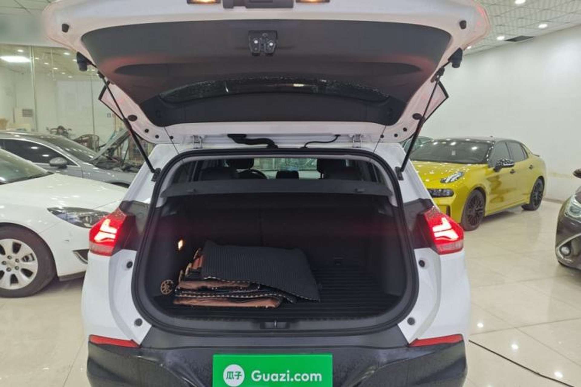 Used Chevrolet Trax 2021 Redline 335T CVT Luxury Edition China VI Standard Trunk