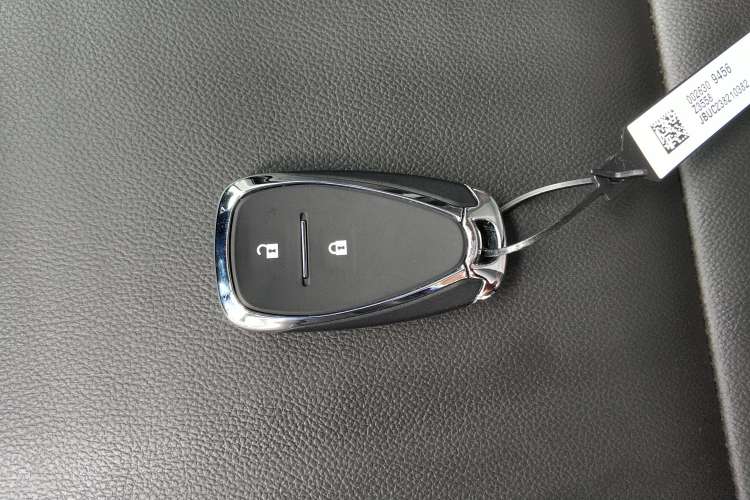Used Chevrolet Trax 2021 Redline 335T CVT Top-Tier Model China VI Standard Vehicle Key