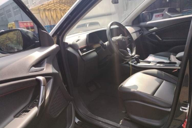 Used Chevrolet Trax 2022 Encore RS 1.5T CVT Cool Driver Seat