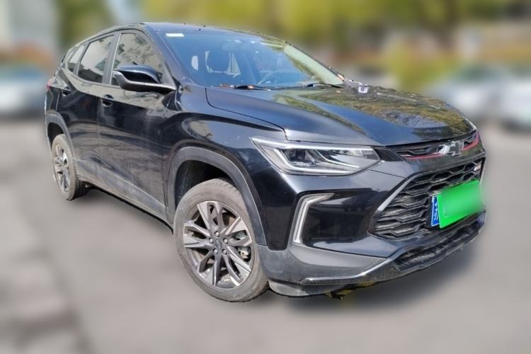 Used Chevrolet Trax 2022 Encore RS 1.5T CVT Cool Front Right 45 Deg