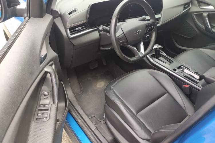 Used Chevrolet Trax 2022 Encore RS 1.5T CVT Cool Driver Seat