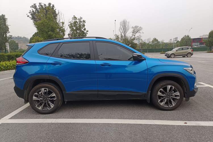 Used Chevrolet Trax 2022 Encore RS 1.5T CVT CoolPro Exterior 2