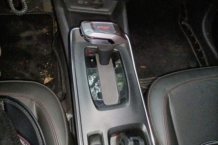 Used Chevrolet Trax 2022 Encore RS 1.5T CVT Cool Gear Lever