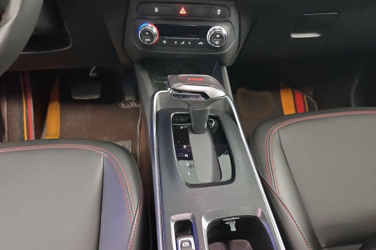 Used Chevrolet Trax 2022 Encore RS 1.5T CVT CoolMAX Gear Lever
