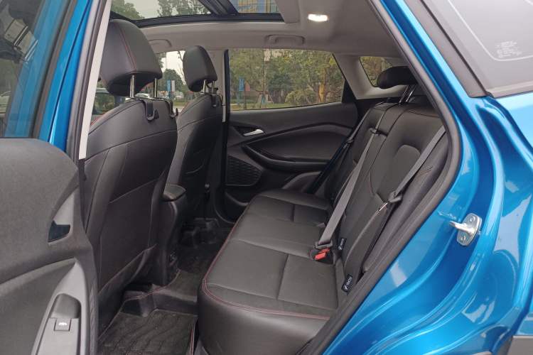 Used Chevrolet Trax 2022 Encore RS 1.5T CVT CoolPro Interior 1