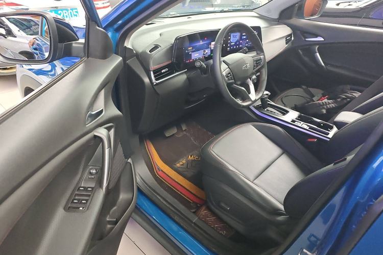 Used Chevrolet Trax 2022 Encore RS 1.5T CVT CoolMAX Interior 3