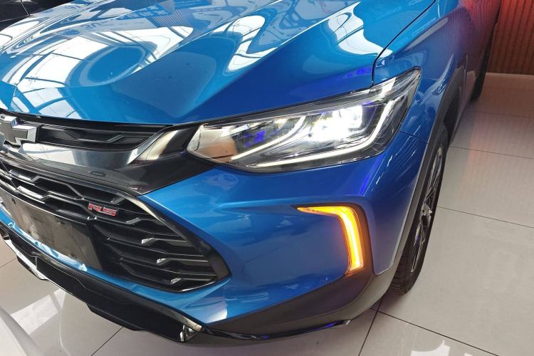 Used Chevrolet Trax 2022 Encore RS 1.5T CVT CoolMAX Left Front Headlight