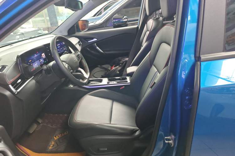 Used Chevrolet Trax 2022 Encore RS 1.5T CVT CoolMAX Left Front Seat