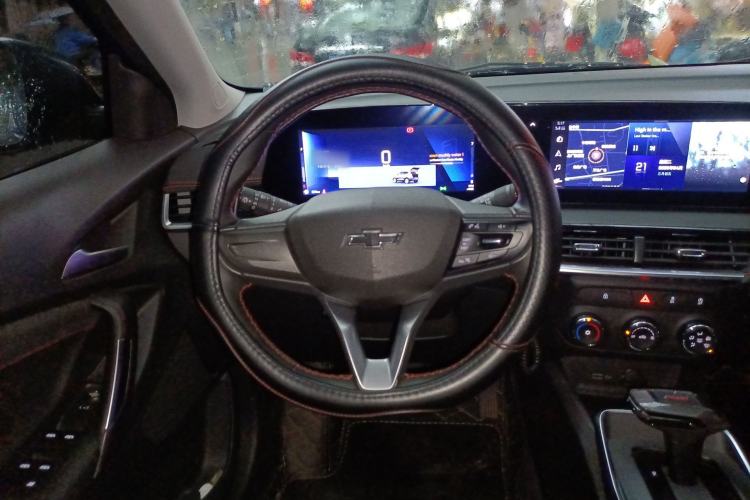 Used Chevrolet Trax 2022 Encore RS 1.5T CVT Cool Steering Wheel
