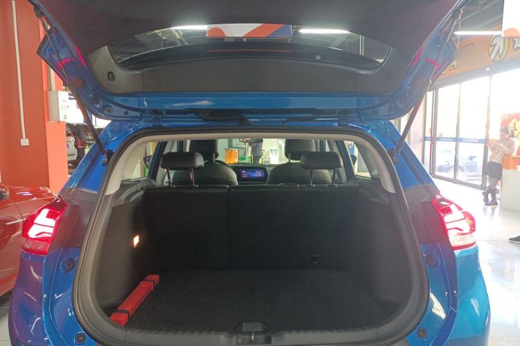 Used Chevrolet Trax 2022 Encore RS 1.5T CVT Cool Trunk