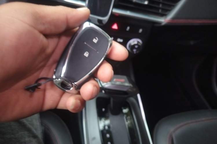 Used Chevrolet Trax 2022 Encore RS 1.5T CVT CoolMAX Vehicle Key