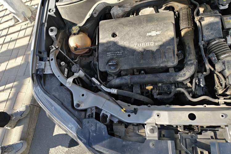Used Chevrolet Trax 2022 Encore RS 1.5T CVT Cool Engine Bay Right