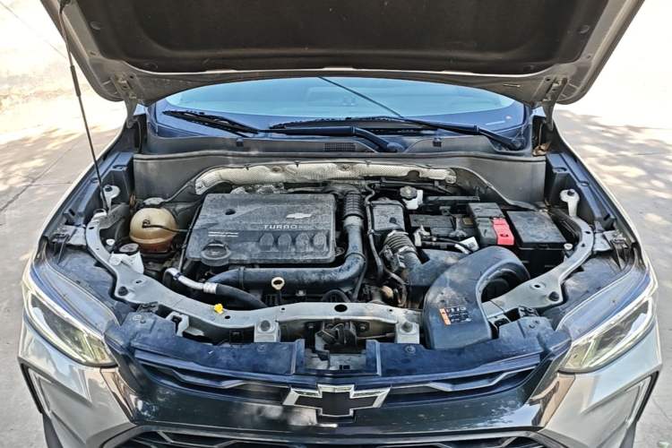 Used Chevrolet Trax 2022 Encore RS 1.5T CVT Cool Engine Bay