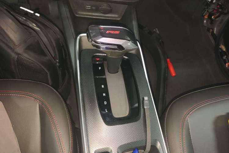 Used Chevrolet Trax 2022 Encore RS 1.5T CVT CoolMAX Gear Lever