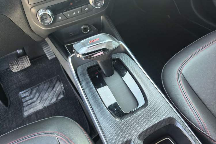 Used Chevrolet Trax 2022 Encore RS 1.5T CVT CoolPro Gear Lever