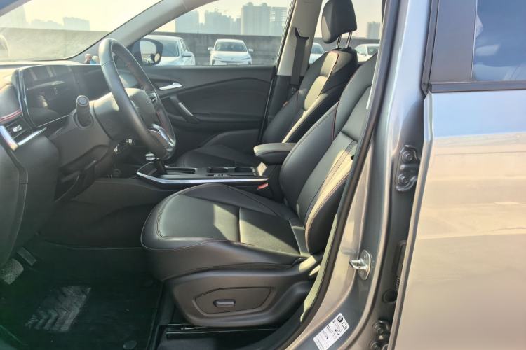 Used Chevrolet Trax 2022 Encore RS 1.5T CVT CoolPro Interior 2