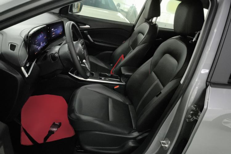 Used Chevrolet Trax 2022 Encore RS 1.5T CVT Cool Left Front Seat