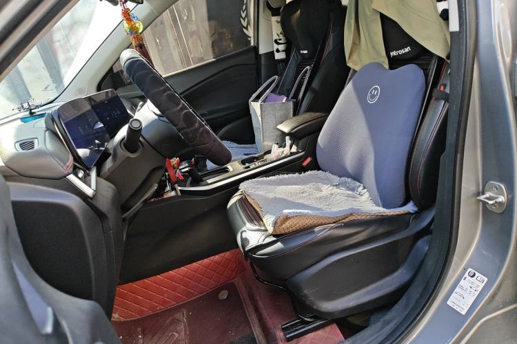 Used Chevrolet Trax 2022 Encore RS 1.5T CVT Cool Left Front Seat